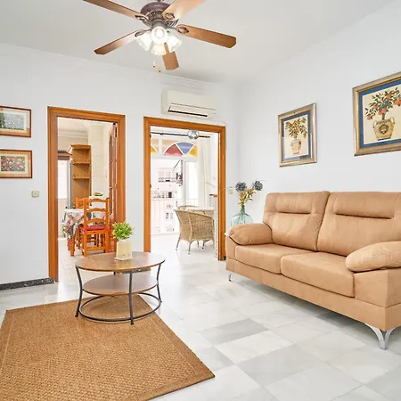 Daire Vivienda Junto A Plaza Espana Nerja
