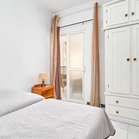 Daire Vivienda Junto A Plaza Espana Nerja