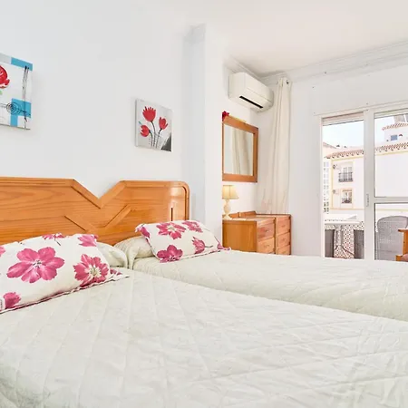 Daire Vivienda Junto A Plaza Espana Nerja